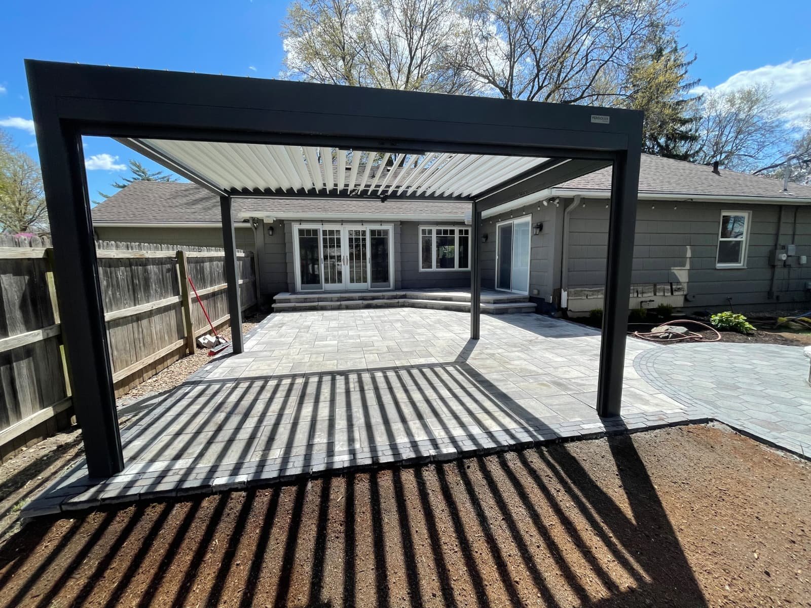Wood and aluminum pergola